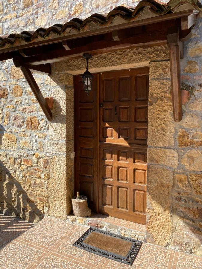 Apartamentos Rurales La Caviana Cangas de Onis Exterior photo